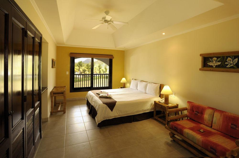 Готель Tranquility Bay Antigua Jolly Harbour Екстер'єр фото